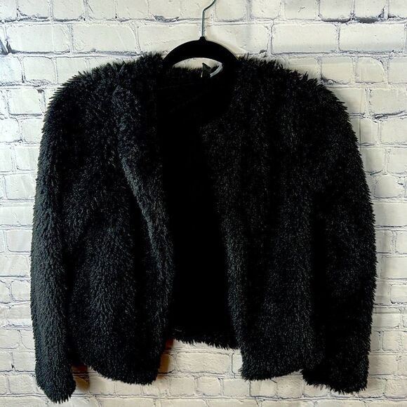 🧥 Divided Cropped Black Sherpa Jacket - Size XS - Super Soft - Picture 1 of 3